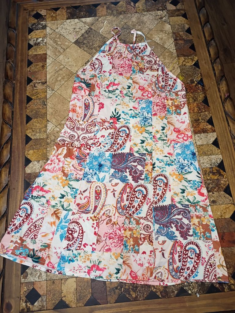 Selling Floral maxi dress with tie back #floral #maxidress #summerdress